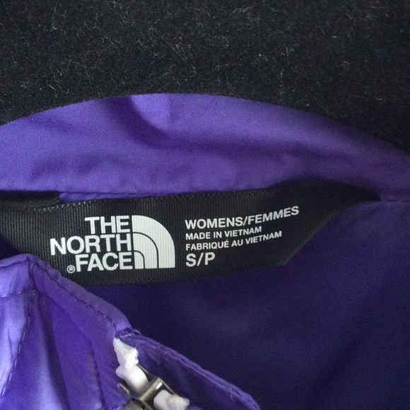 The NorthFace S petite  purple jacket for women - Picture 4 of 11